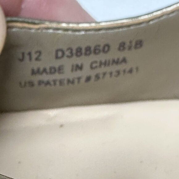 COLE HAAN Laney High Heels Pumps Gold Patent Leather Sz 8.5B - Picture 11 of 13